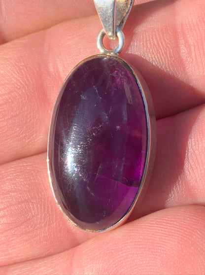 Amethyst, superb silver pendant measuring 42 mm high x 19 mm wide x 10 mm thick. Sold with a free adjustable black cord!