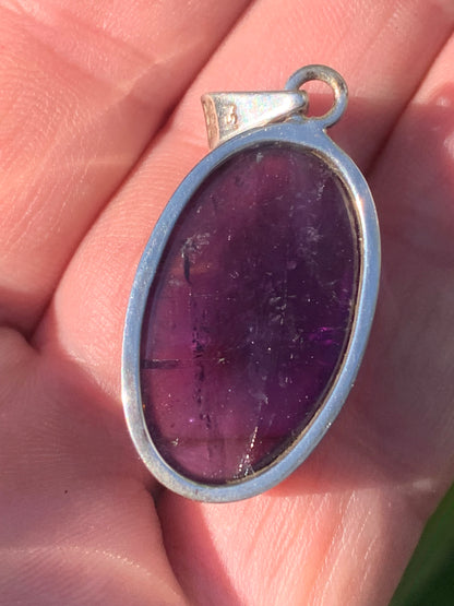 Amethyst, superb silver pendant measuring 42 mm high x 19 mm wide x 10 mm thick. Sold with a free adjustable black cord!