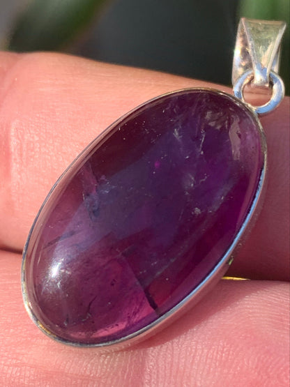 Amethyst, superb silver pendant measuring 42 mm high x 19 mm wide x 10 mm thick. Sold with a free adjustable black cord!