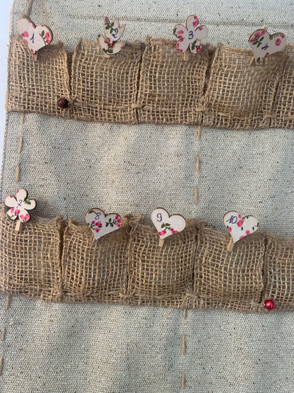 Calendrier de l’Avent en Tissu (Lin & Coton) – 55 x 32 cm 🎄 Idéal pour cristaux, bijoux et petites surprises
