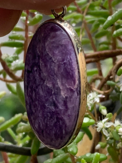 Charoite, magnificent 925 Silver pendant measuring 50mm high x 19mm wide x 9mm thick. Sold with an adjustable black cord!