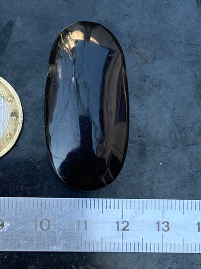Obsidienne Arc-en-ciel, pendentif de 41 millimètres de hauteur x 21 mm de largeur x 11 millimètres. Vendu avec cordon noir réglable offert !