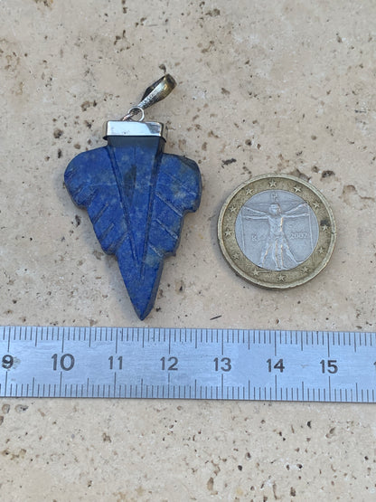 Lapis lazuli, pendentif en Argent 925 fait par G & Z, de 54 millimètres de hauteur x 27 millimètres de largeur x 5 d'épaisseur. Vendu avec un cordon réglable de couleur noire !