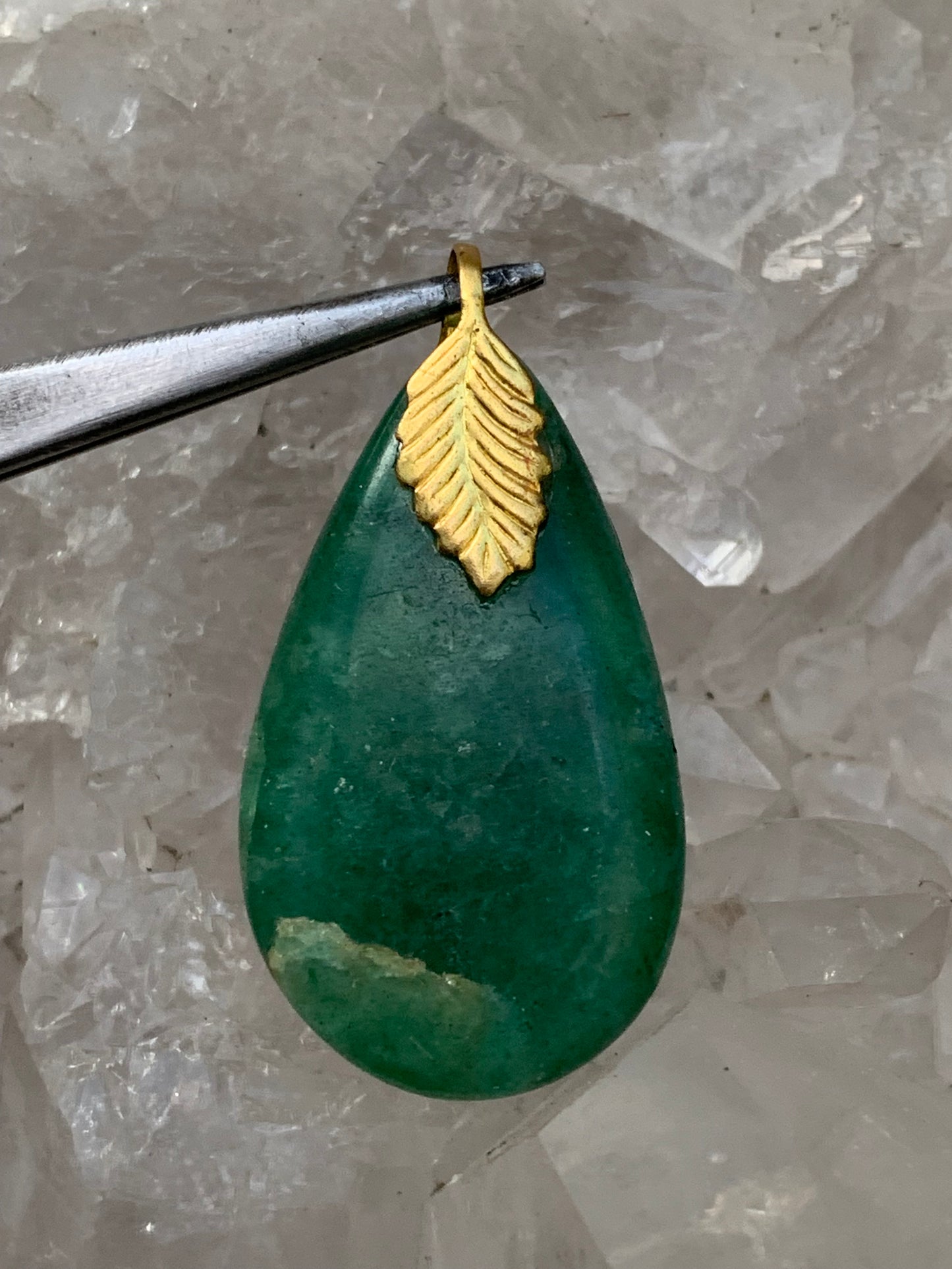 Aventurine/Green Quartz, drop pendant, A to AA quality, approximately 40 x 20 x 8 mm, perfect for jewelry, collecting, lithotherapy...
