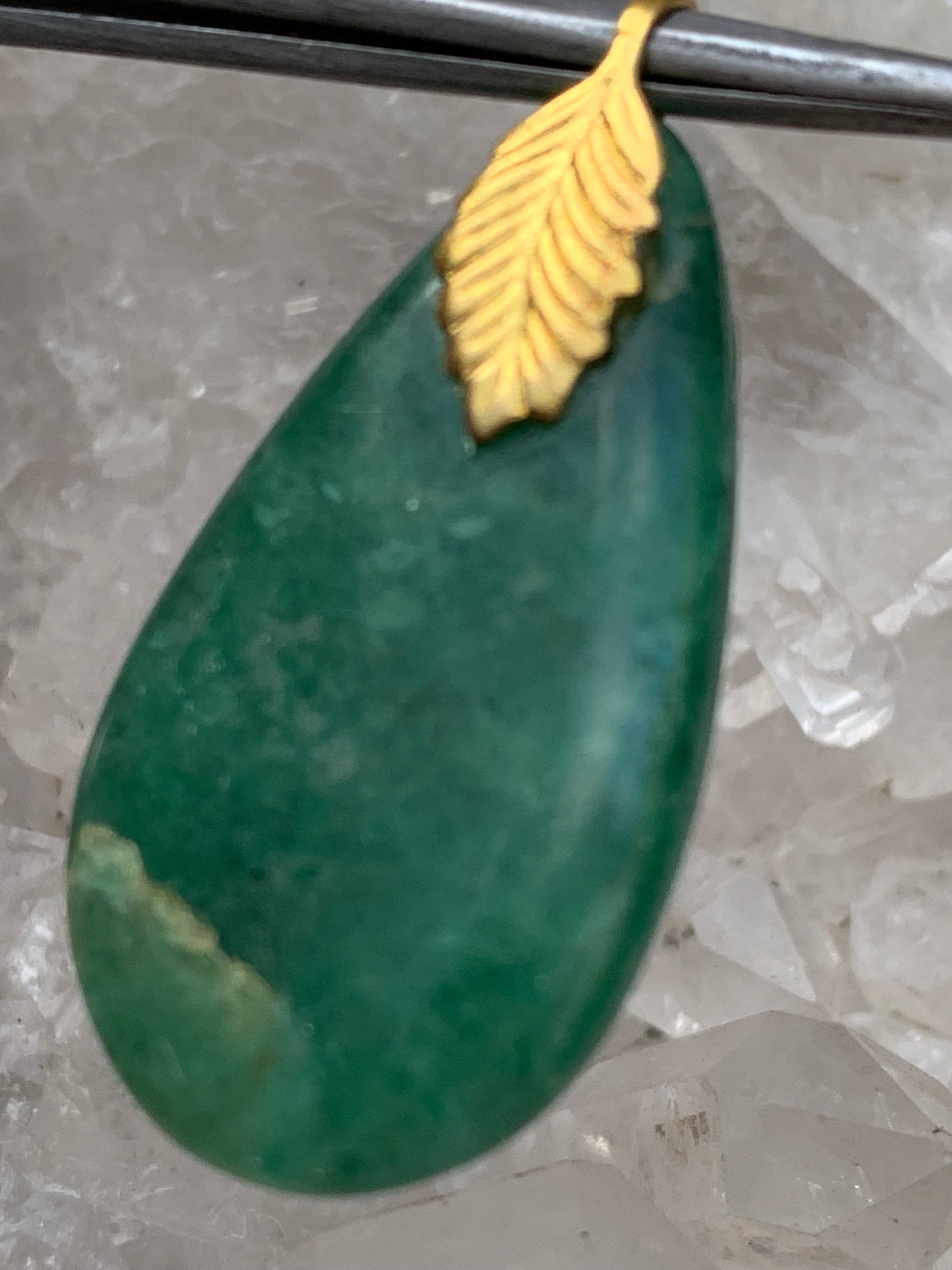 Aventurine/Green Quartz, drop pendant, A to AA quality, approximately 40 x 20 x 8 mm, perfect for jewelry, collecting, lithotherapy...