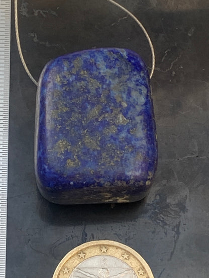 Lapis lazuli, pierre de finition polie et percée en latéral, qualité AA à AAA, 32mm x 26 x 20, parfait pour faire une composition de collier ou en pendentif !