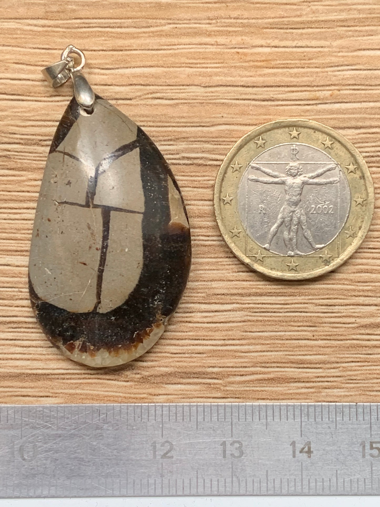 Septaria, « pierre du dragon » ou « pierre de tonnerre », pendentif en cabochon de 48x25x8 millimètres, vendu avec cordon coulissant (réglable), en cuir noir de 40 à 70 centimètres !