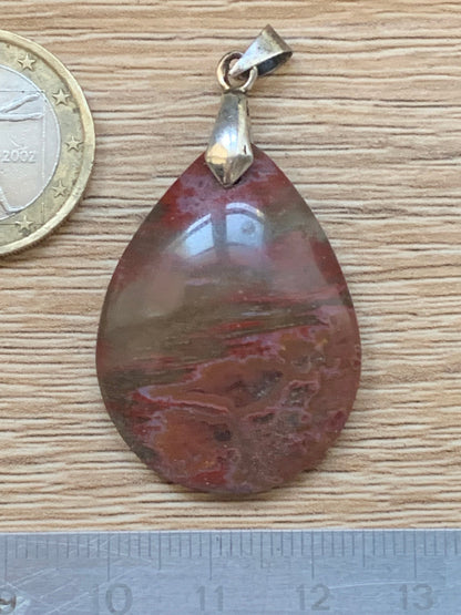 Bois fossilisé/ pétrifié, pendentif en cabochon de 48x26x7 millimètres, vendu avec cordon coulissant (réglable) marron de 40 à 70 centimètres !