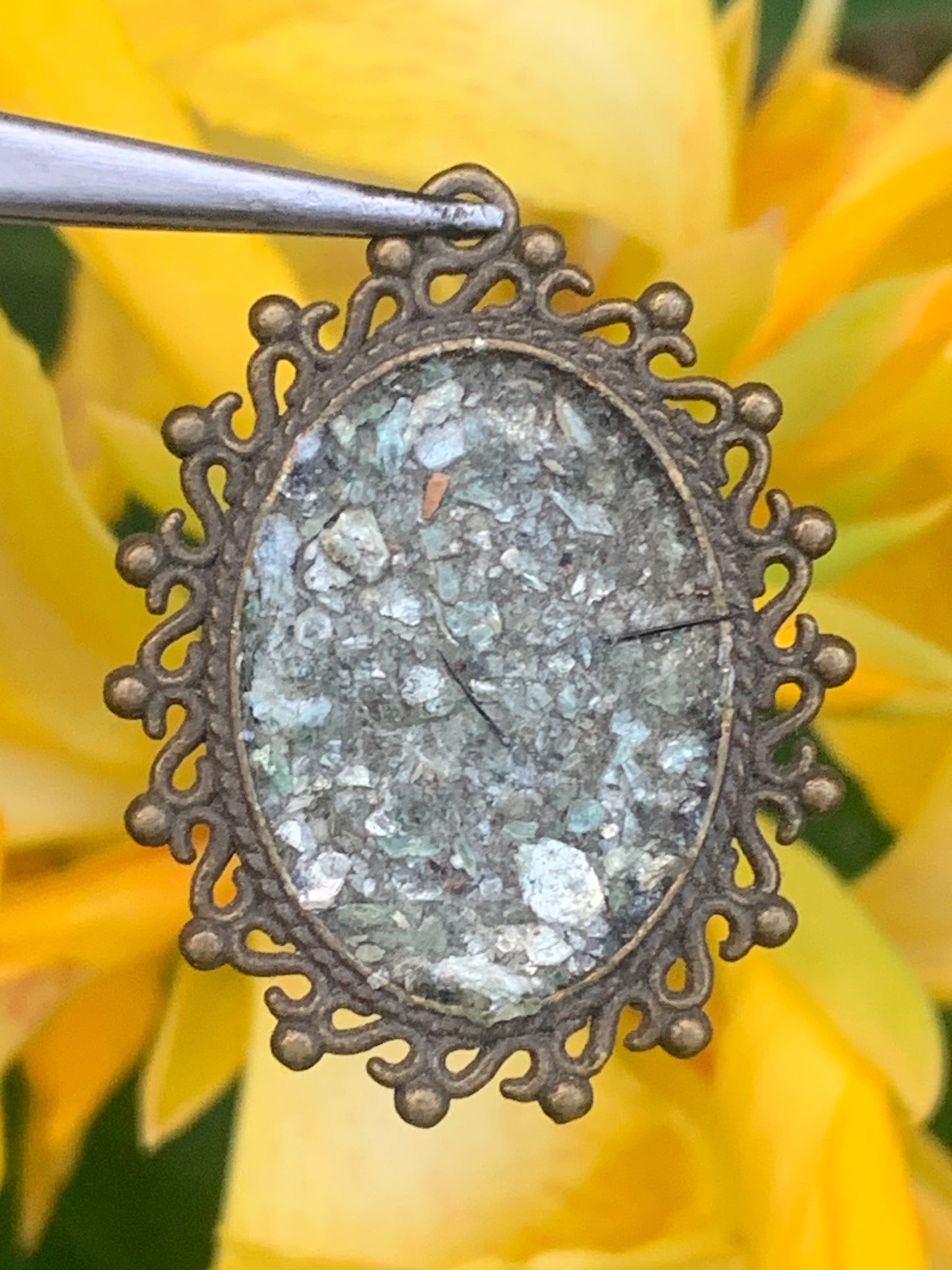 Fuchsite (green micas), medal mounted by G &amp; Z, 36 mm high x30 x3. Sold with an adjustable black cord!