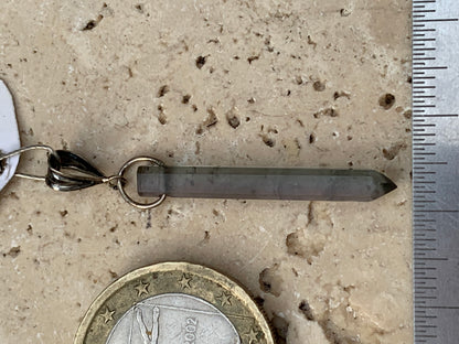 Tourmaline elbaïte ! Pièce en Argent fait par Gem & Zen de 38mm de hauteur x4 de largeur x4. Vendu avec cordon réglable de couleur noire !