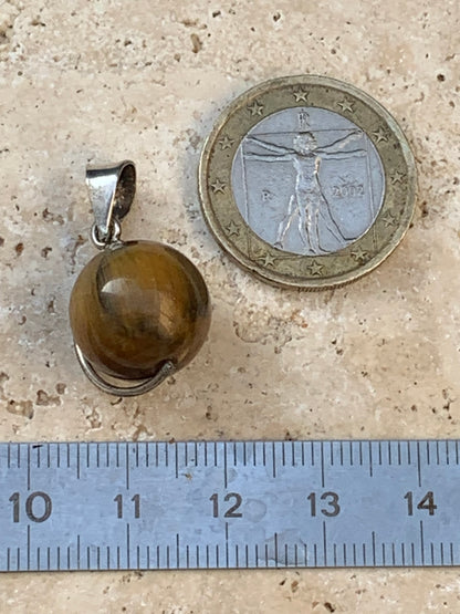 Oeil de tigre, pendentif 'Globe' en Argent, de 28mm de hauteur x 17 de largeur x 14 d'épaisseur. Vendu avec cordon réglable de couleur noire offert !