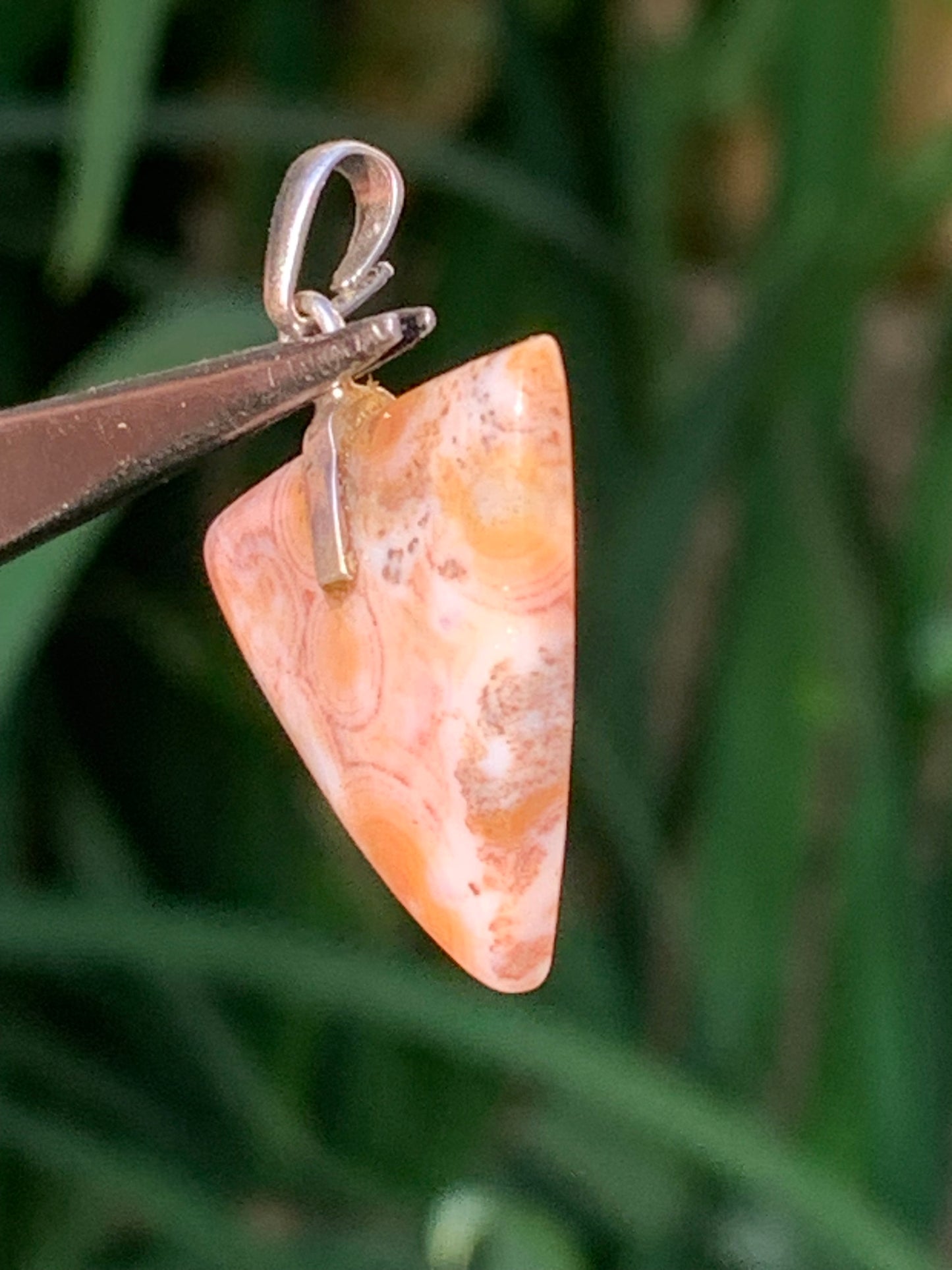 Jaspe orbiculaire, pendentif en Argent de 30mm de hauteur x24 de largeur x4 d'épaisseur. Vendu avec cordon réglable !