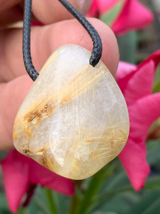 Rock crystal/quartz with golden rutile inclusions - Silver pendant, 34mm high x 26 wide x 15 thick. Sold with adjustable black cord!