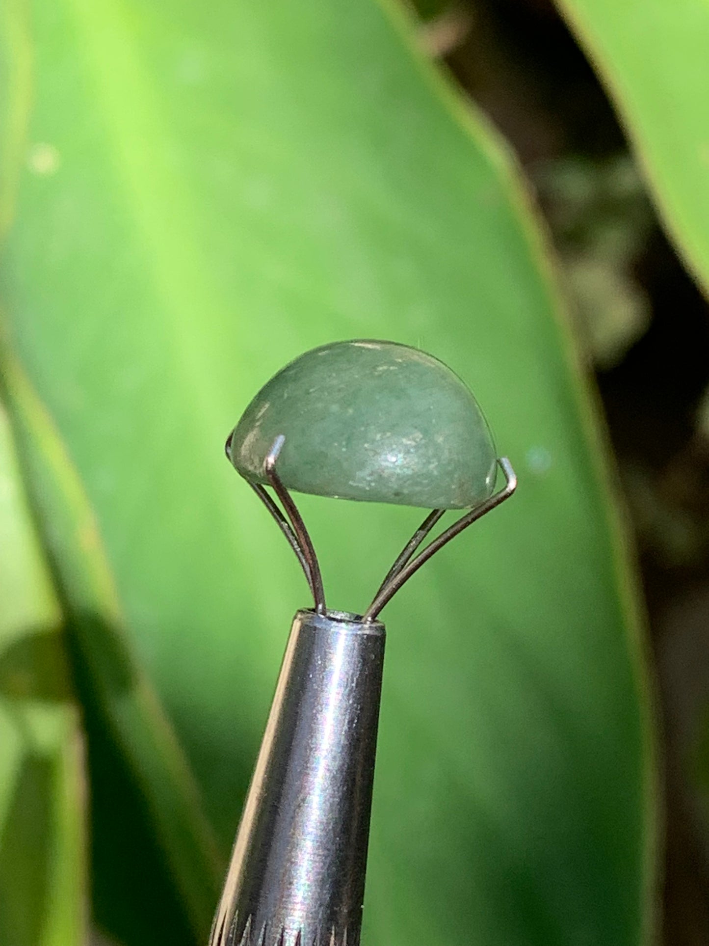 Quartz vert/ Aventurine, cabochon de 17mm x12 x7 - 10,5 carats. Parfait en bijouterie, collection ,exposition...