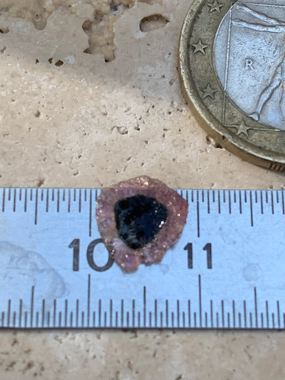 Tourmaline melon d'eau/ pastèque, de 9mm x8 x2 environ - 0,5 carat. Parfait en bijouterie, collection ,exposition...