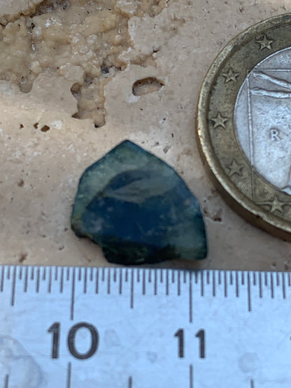 Tourmaline/ Indicolite, de 13mm x10 x 3 environ - 4,5 carats. Parfait en bijouterie, collection ,exposition...