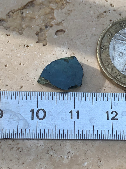Tourmaline/ Indicolite, de 13mm x10 x 3 environ - 4,5 carats. Parfait en bijouterie, collection ,exposition...