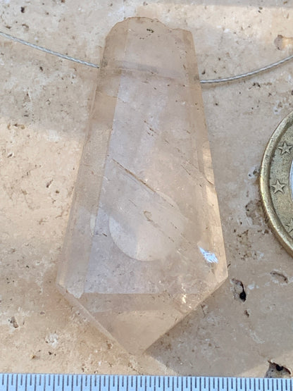 Morganite/ Beryl/ Emeraude rose, cristaux percés de 40mm x19 x8 et 8 grammes par pièce environ. Parfait en bijouterie, collection ,exposition...