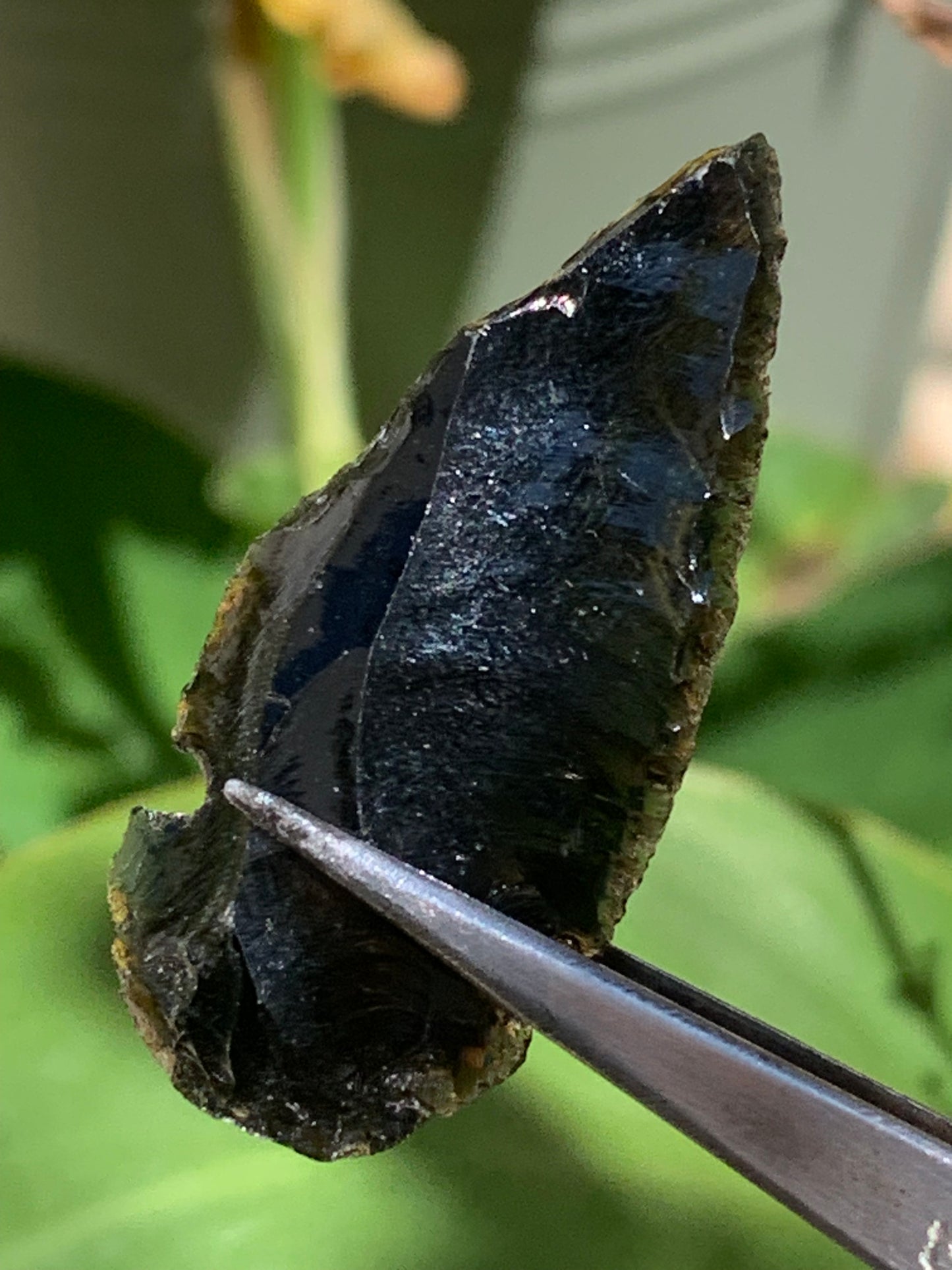 Obsidienne Noire - Pointe de flèche de 45 x 20 x 6 mm - 4,7 grammes. Spècimen récent, taillé au Mexique !