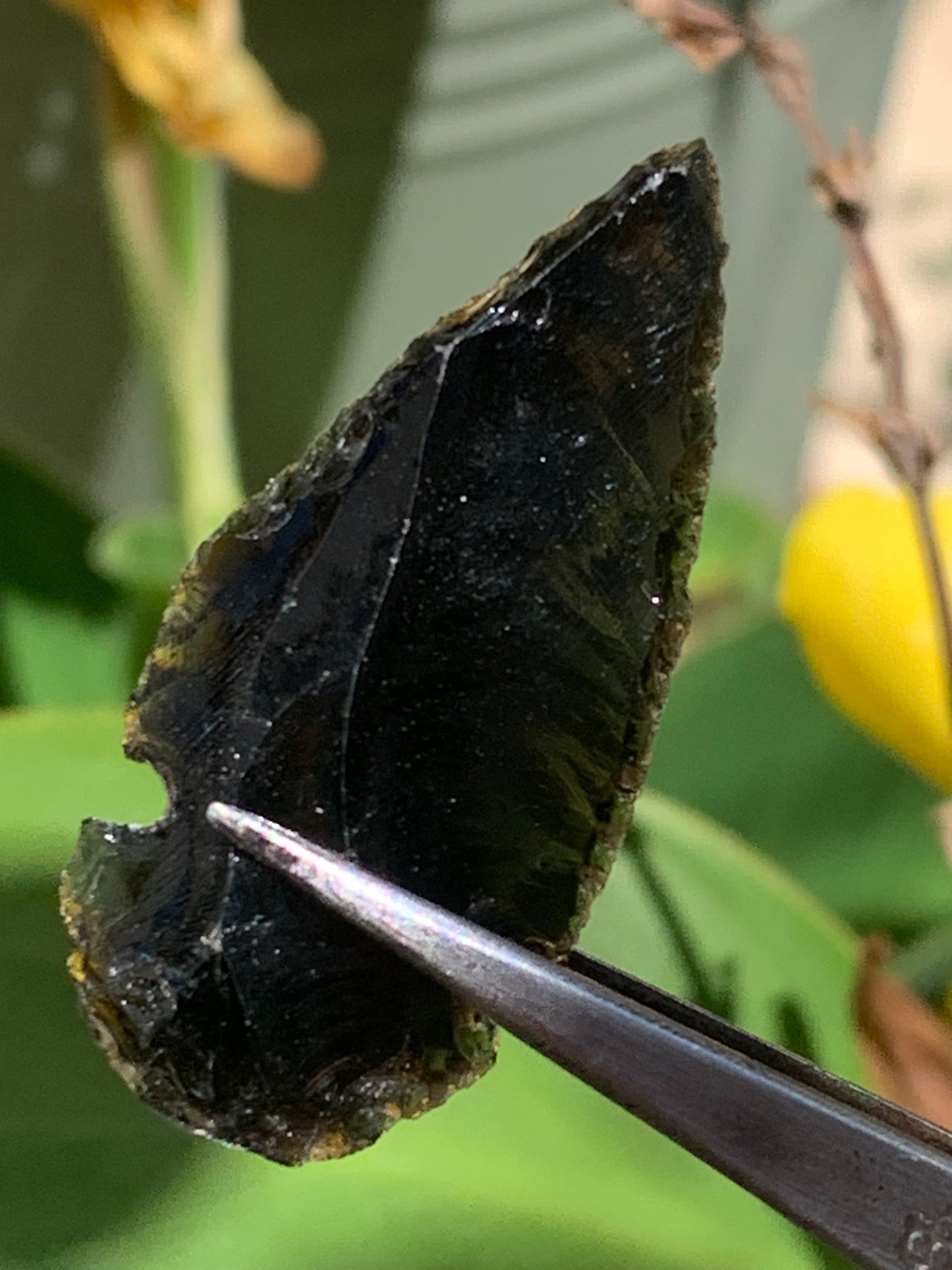 Obsidienne Noire - Pointe de flèche de 45 x 20 x 6 mm - 4,7 grammes. Spècimen récent, taillé au Mexique !