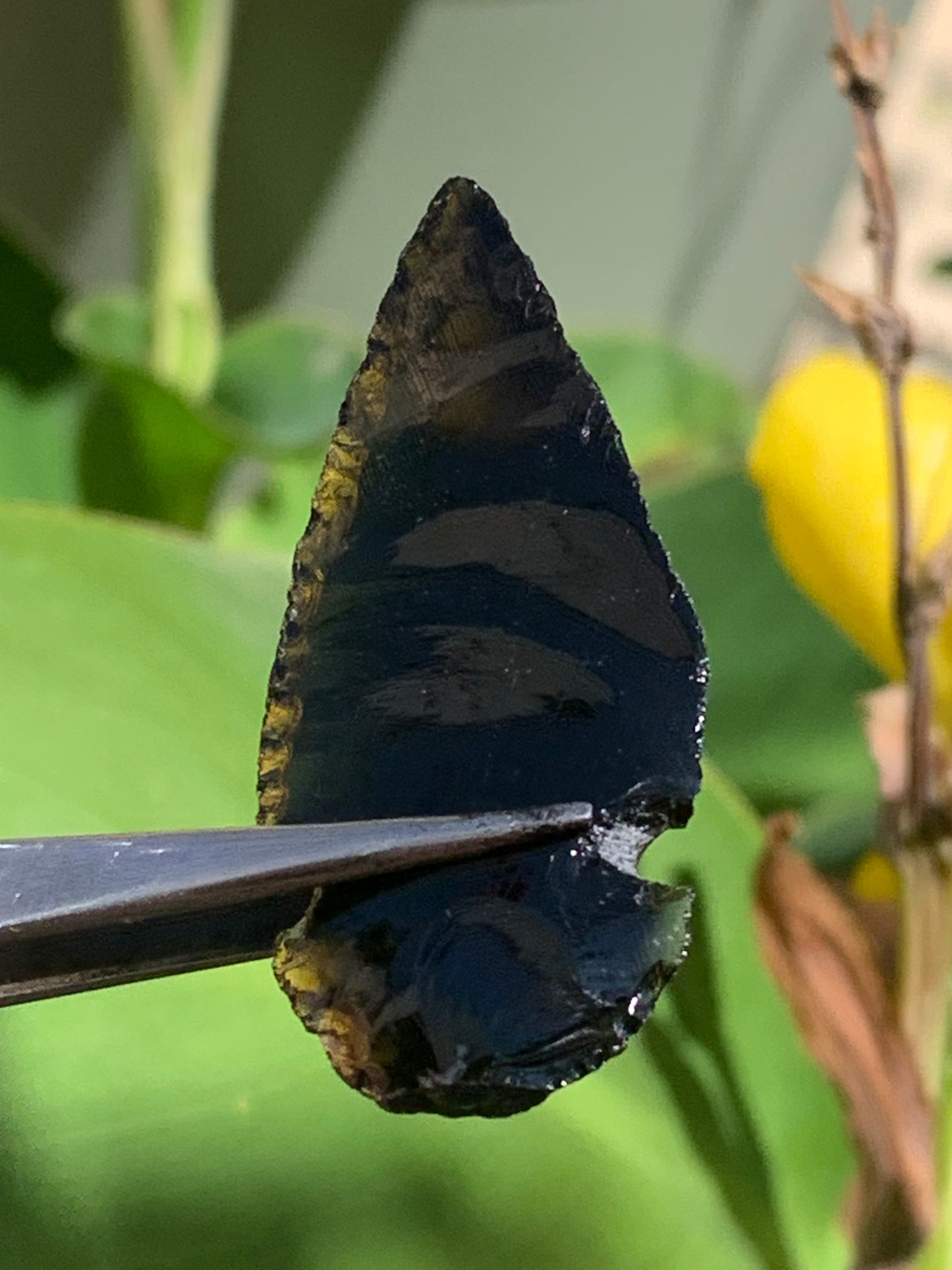 Obsidienne Noire - Pointe de flèche de 45 x 20 x 6 mm - 4,7 grammes. Spècimen récent, taillé au Mexique !