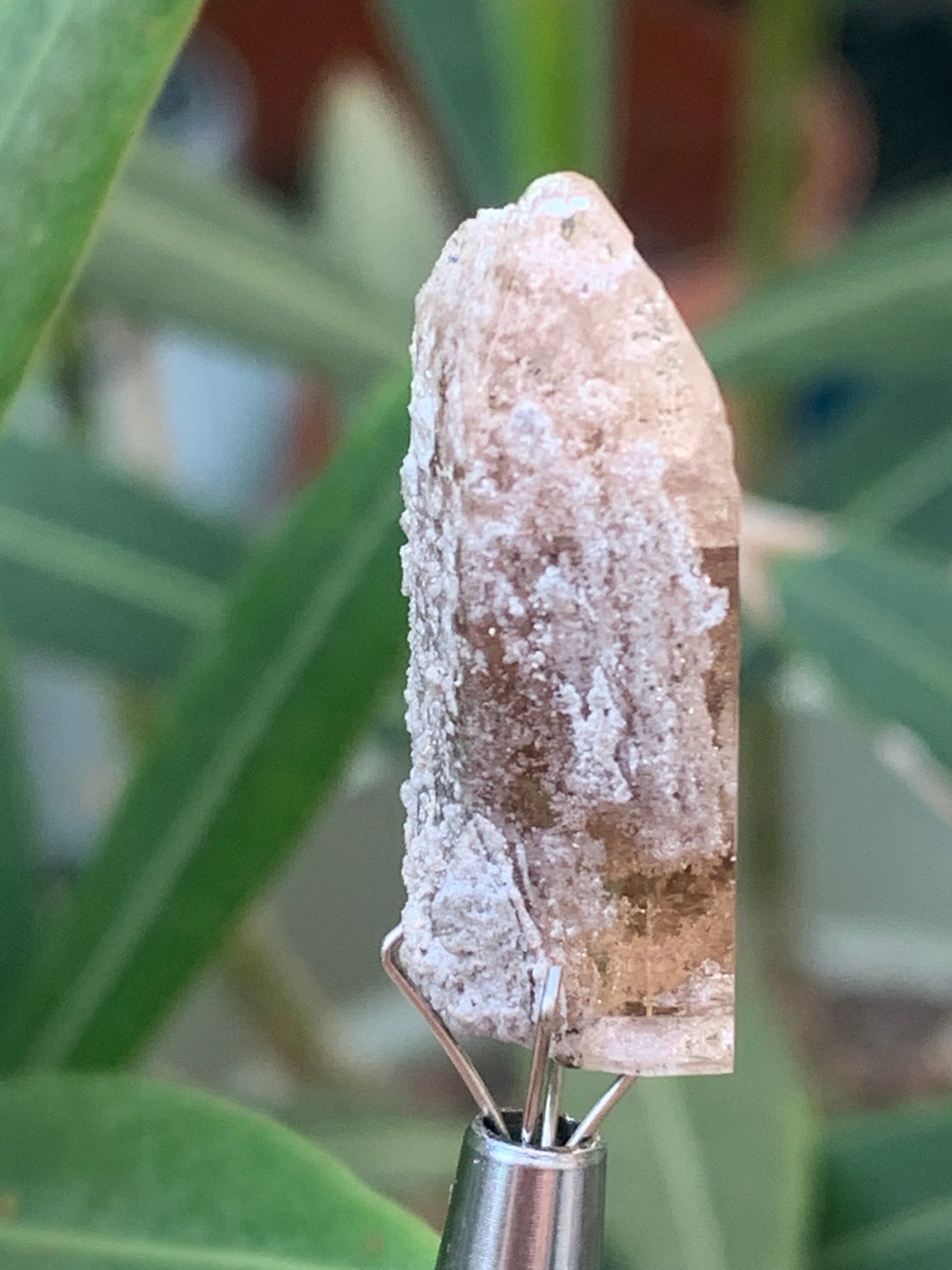 Topaze Impériale, superbe cristal naturel de 27mm x12 x10 - 4,5 grammes. Belle pièce de collection, unique et assez rare !