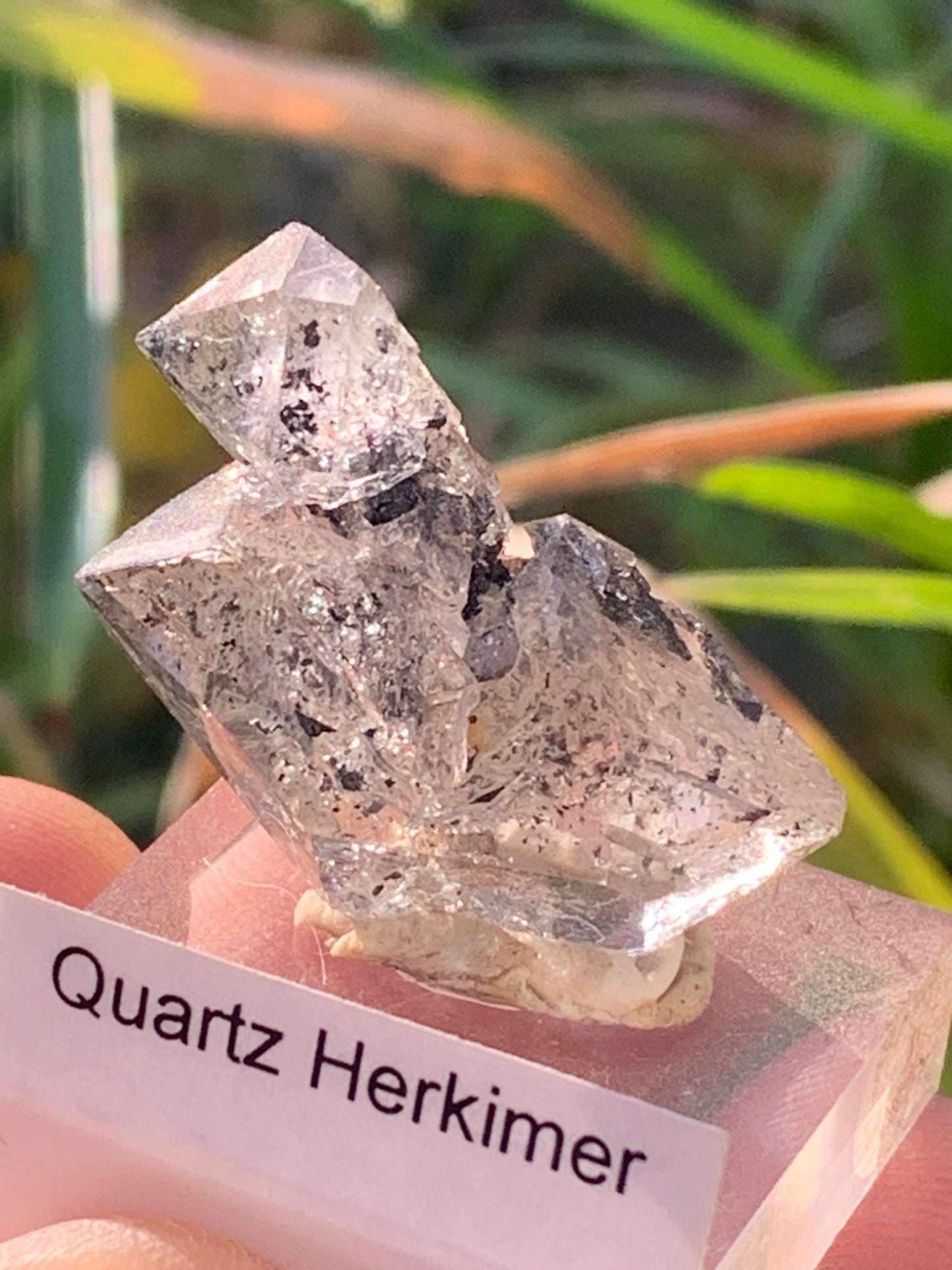 Cristal de roche/ Quartz Herkimer, pièce brute et naturelle, de 30mm x26 x14 - 8,3 grammes. Parfait en collection, exposition, lapidage..., spécimen brut de 32mm x21 x20 - 18 grammes. Parfait en collection, exposition, lapidage...