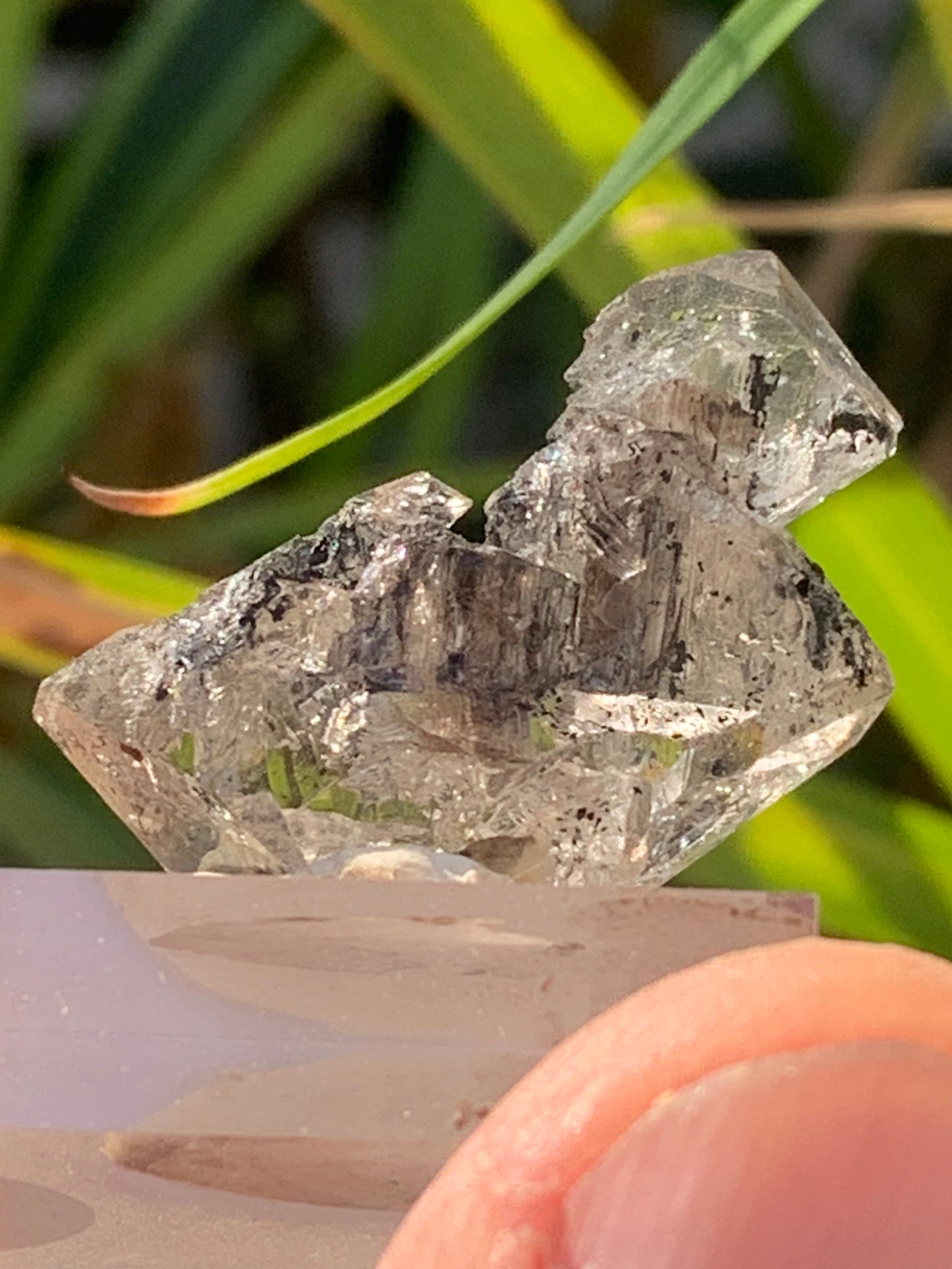 Cristal de roche/ Quartz Herkimer, pièce brute et naturelle, de 30mm x26 x14 - 8,3 grammes. Parfait en collection, exposition, lapidage..., spécimen brut de 32mm x21 x20 - 18 grammes. Parfait en collection, exposition, lapidage...