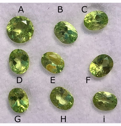 Péridot, pierres facettées vendus en lot ou à l'unité, de 5mm x4 x2 environ - 0,5 carat en moyenne. Parfait en collection, bijouterie, exposition...