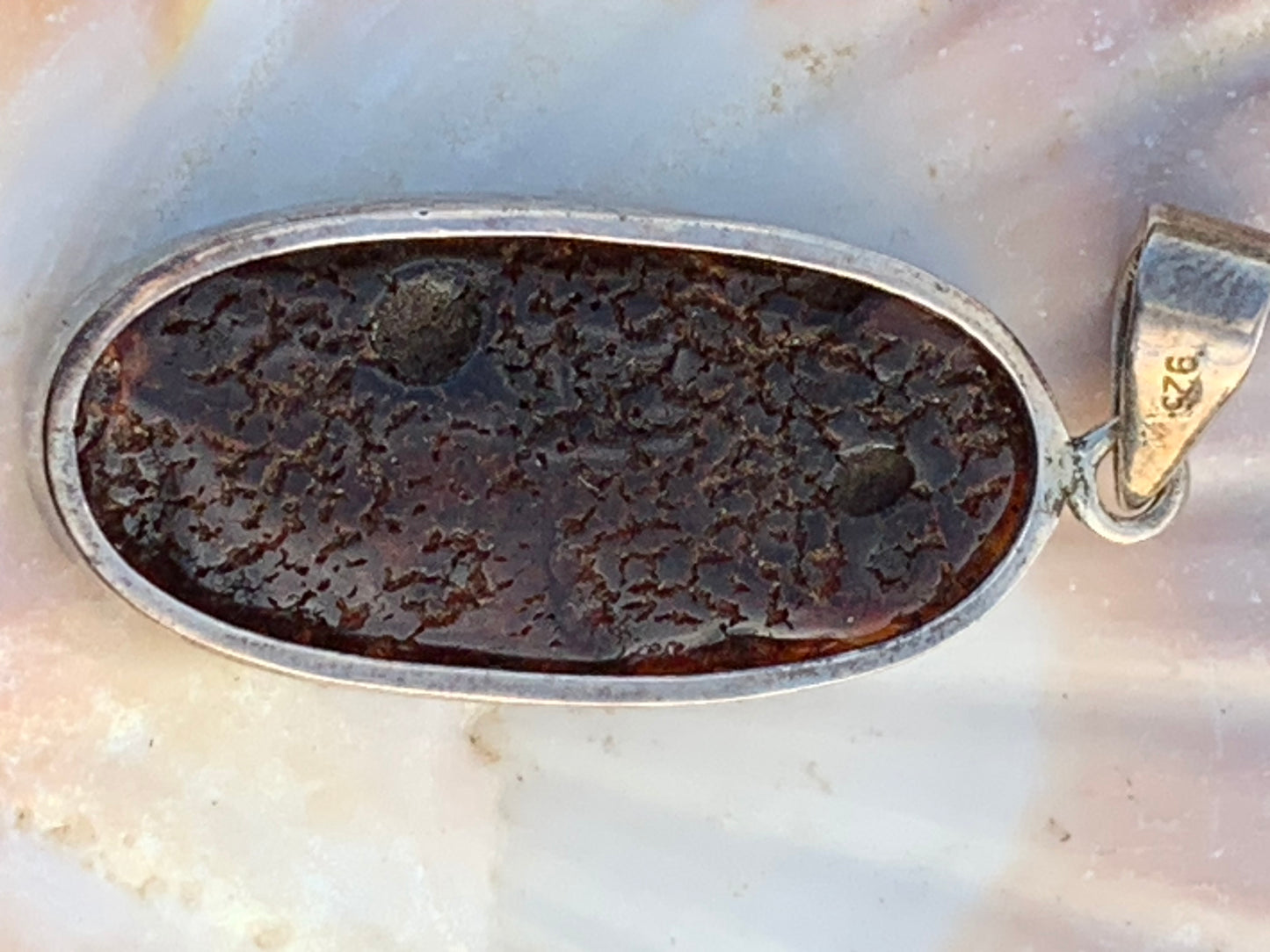 Amber, silver pendant measuring 52 x 18 x 6 mm / 6.3 grams, sold with a sliding black cord measuring 40 to 70 cm!