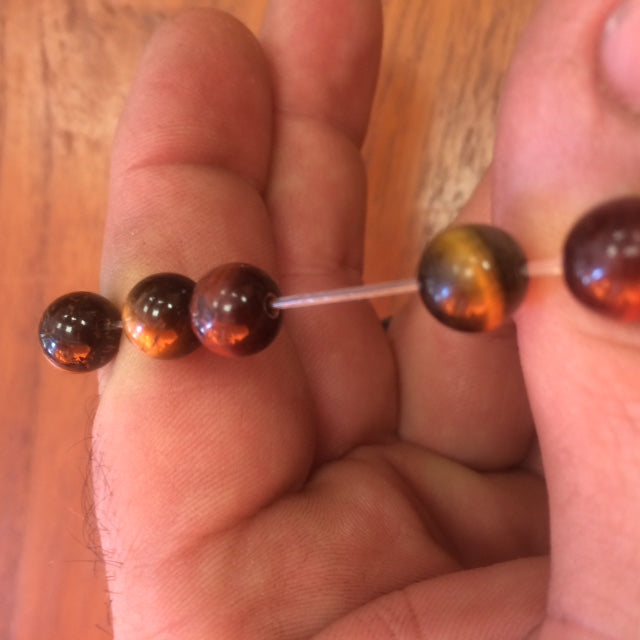 Sélection de fils divers 'spécial bijouterie' : Fil élastique transparent 8mm ou 10mm, ou couleurs 8mm. Bobine de fil en cordon de coton ciré noir de 15mm (bobine de 7 ou 450m.) !