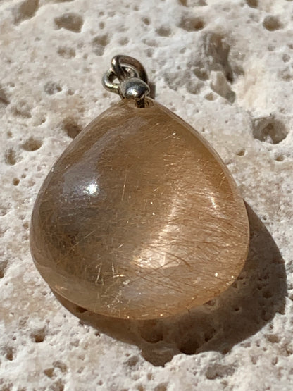 Rock crystal/golden rutile quartz 25mm x15 x7 - 3.9 gr., Perfect for jewelry, collection, exhibition...