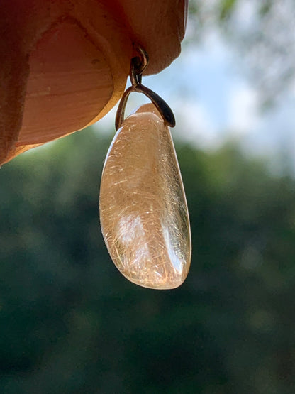 Rock crystal/golden rutile quartz 25mm x15 x7 - 3.9 gr., Perfect for jewelry, collection, exhibition...