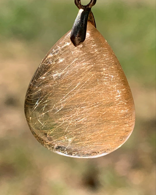 Rock crystal/golden rutile quartz 25mm x15 x7 - 3.9 gr., Perfect for jewelry, collection, exhibition...