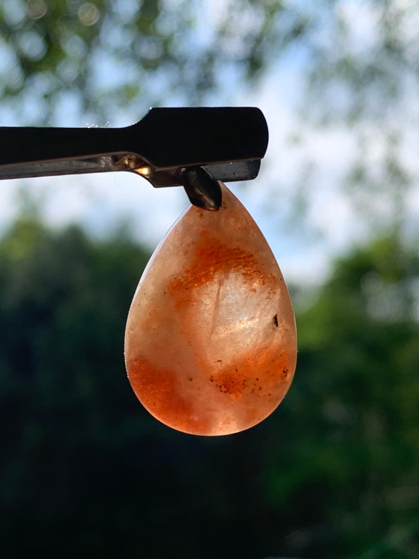 Pierre du Soleil, pendentif de 37mm x17 x8 - 5,7 gr. Superbe pièce prêt à porter ou à offrir !