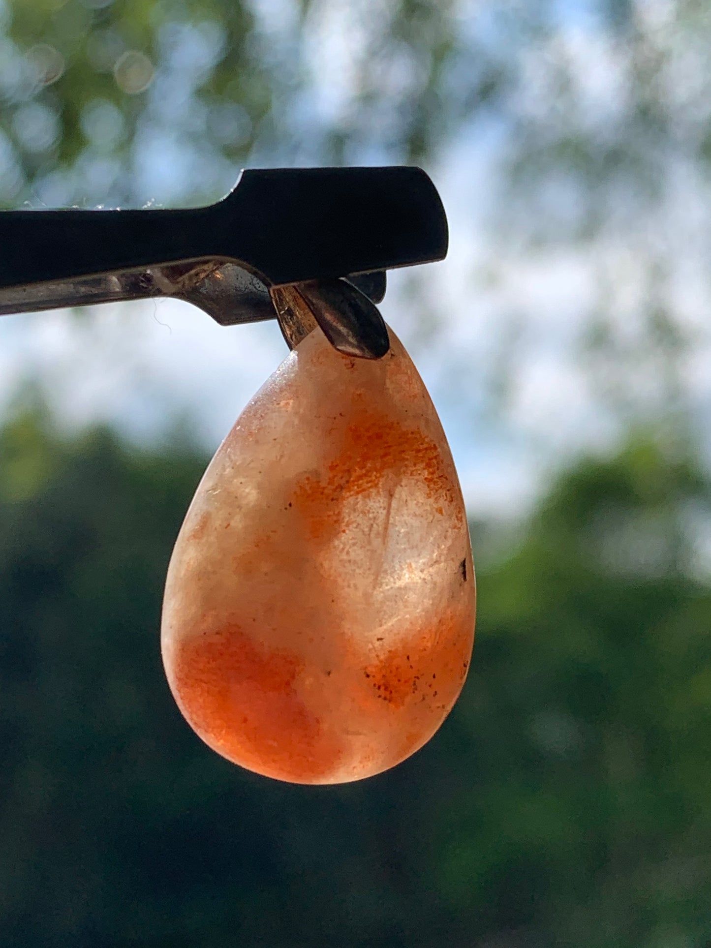 Pierre du Soleil, pendentif de 37mm x17 x8 - 5,7 gr. Superbe pièce prêt à porter ou à offrir !