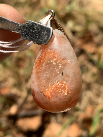 Pierre du Soleil, pendentif de 37mm x17 x8 - 5,7 gr. Superbe pièce prêt à porter ou à offrir !