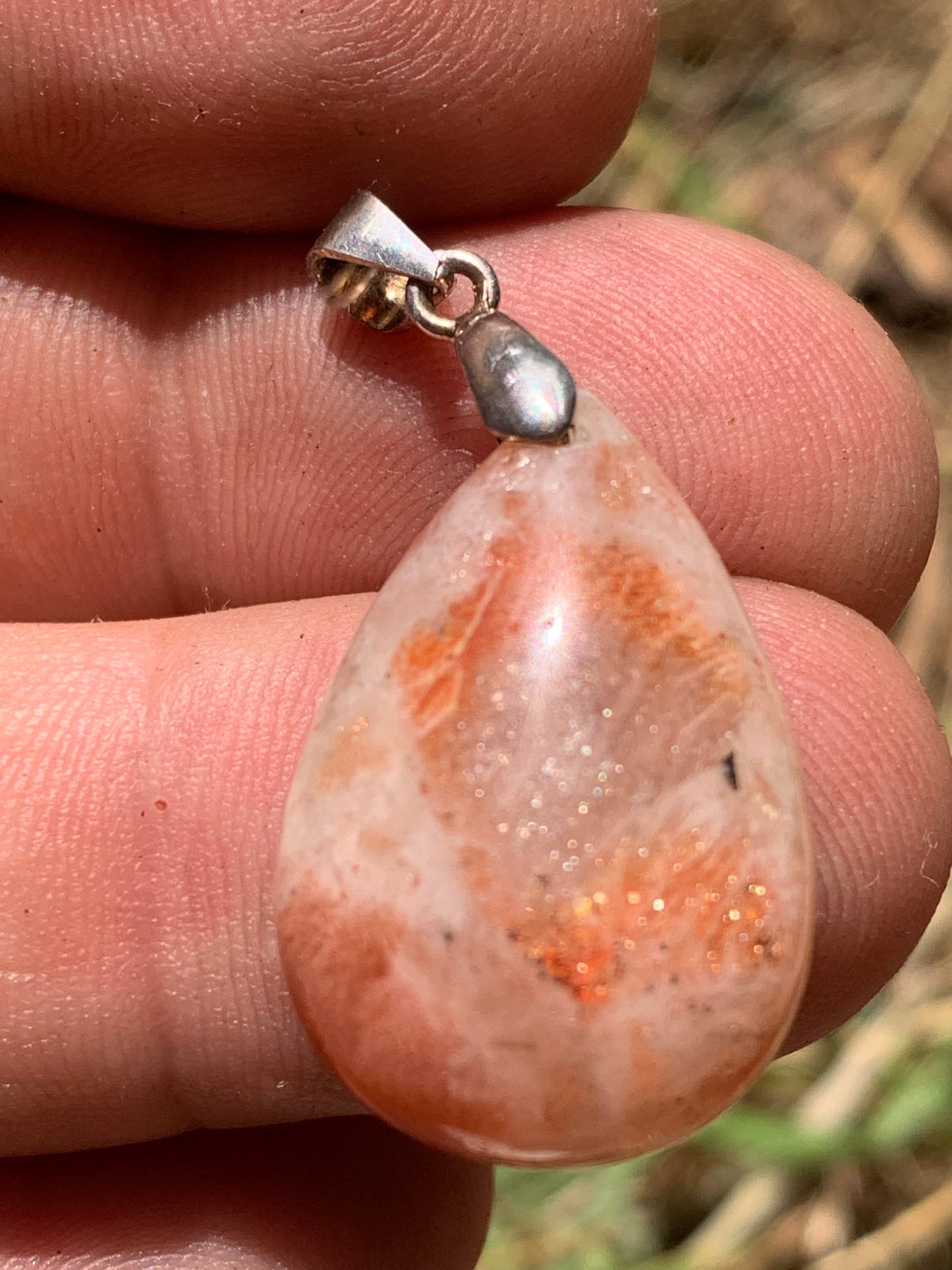 Pierre du Soleil, pendentif de 37mm x17 x8 - 5,7 gr. Superbe pièce prêt à porter ou à offrir !