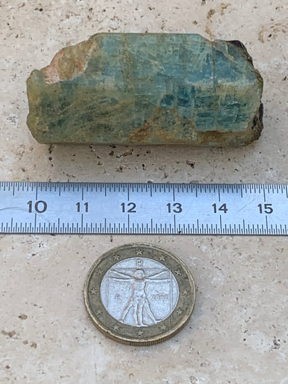 Béryl bleu, spécimen de 52mm x 26 x 23 - 52 grammes. Parfait en collection, exposition, lithothérapie...