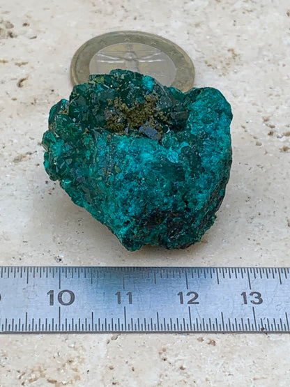 Dioptase, spécimen cristalisé de 32mm x 30 x 24 - 31,3 grammes ! Rare et puissante en minéralogie et lithothérapie !