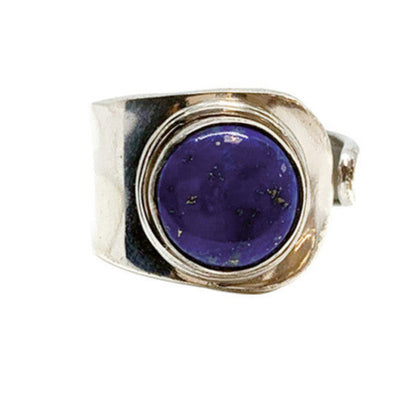 Bague en lapis lazuli, faîte en Argent 0.925. Suerbe pierre au bleu pharaon ! Taille réglable !