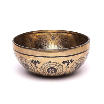 Bowl in 7 metals with engraving of the 'Flower of Life', size 22/24 centimeters - approximately +/- 1400/1600 grams. Sold with a suitable mallet! Magnificent piece 'handmade' in Nepal!