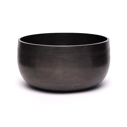 Kuro-orin singing bowl, 11 centimeters (±400-500) or 13 centimeters (±650-700). Sold with a suitable mallet! Magnificent piece 'handmade' in Nepal!