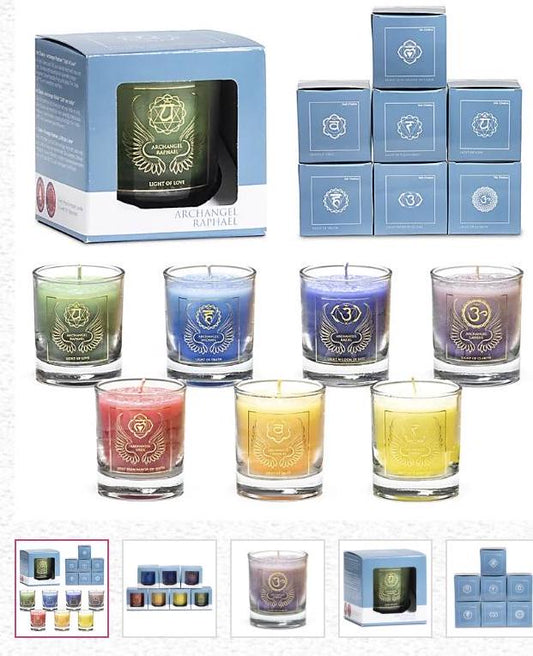 Set de 7 bougies votives 'Archange' parfumées aux huiles essentielles.  4.5x4 centimètres - 16h de combustion. -Bougie en stéarine en verre recyclé. Certifié Fairtrade (WFTO) !