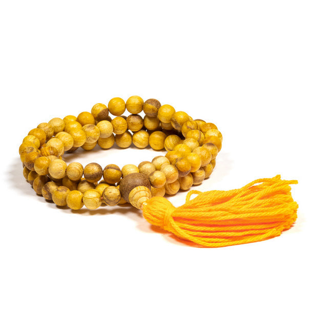 Mala en Palo Santo (bois aromatique), avec 108 perles de 8/9 millimètres, y compris la perle Guru.  Fabriqué à partir de Palo Santo du Pérou cultivé de manière durable (certifié SERFOR) !