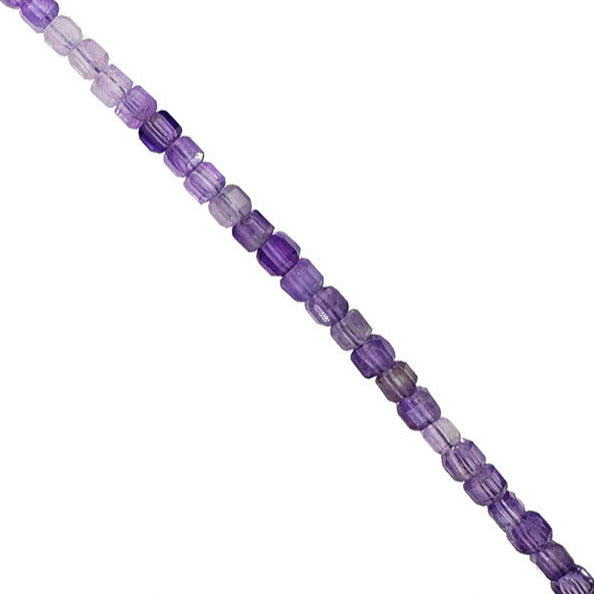 Améthyste ! Perles carrées de 2 millimètres. Vendu en fil de perles de 40 cm, en bracelet de 17 à 21 cm, ou en collier de 45. Qualité AA à AAA !