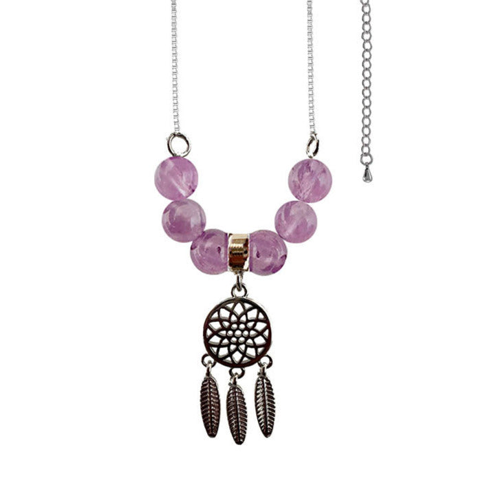 Chaîne avec chaînette de rallonge de 41,5 centimètres, en bronze galvanisé, ornée d'un pendentif attrape rêve et de 6 perles de 6 milimètres en pierres ! Disponible en Améthyste, labradorite, oeil de tigre !