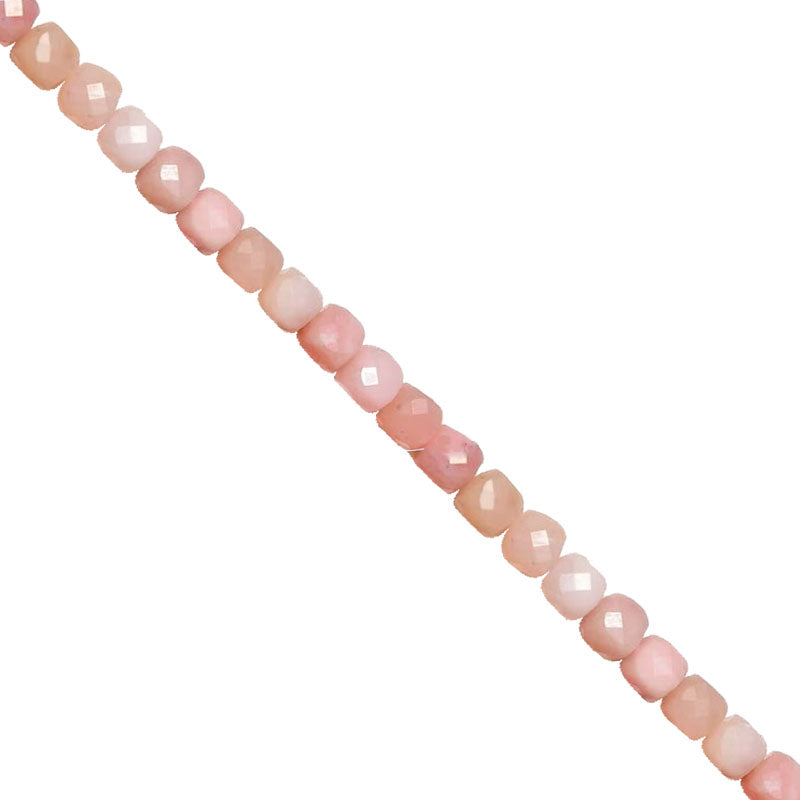 Opale rose ! Perles carrées de 2 millimètres. Vendu en fil de perles de 40 cm, en bracelet de 17 à 21 cm, ou en collier de 45. Qualité AA à AAA !