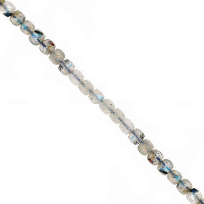 Labradorite ! Perles carrées de 2 millimètres. Vendu en fil de perles de 40 cm, en bracelet de 17 à 21 cm, ou en collier de 45. Qualité AA à AAA !