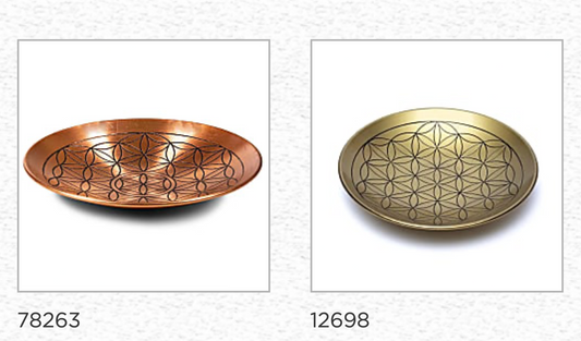 Assiette décorative avec le symbole de fleur de vie gravé, en laiton ou cuivre. Ø 15cm x 2,8 de hauteur, 120 gr. Très belle qualité, inaltérable, parfait !